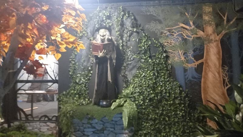 The Witching Hour Mini-Putt (Wellington City)